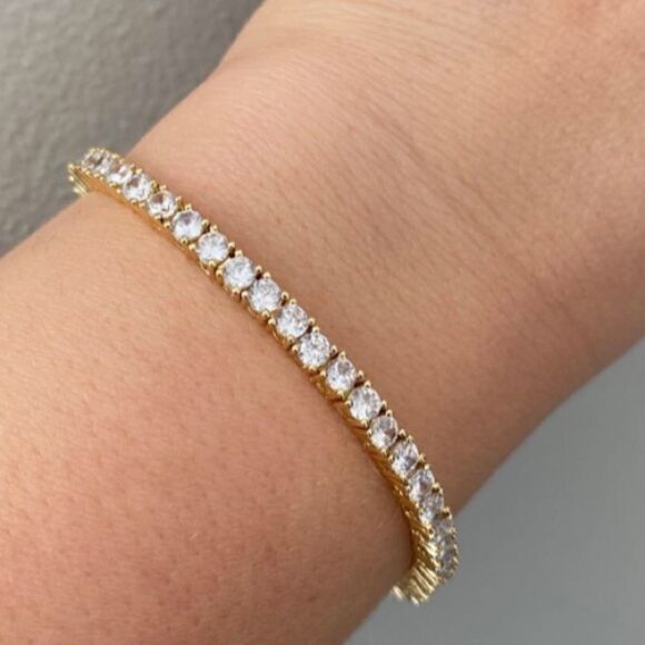 Gorgeous New DiamondâTennisâBraceletâinâGold - Picture 1 of 5